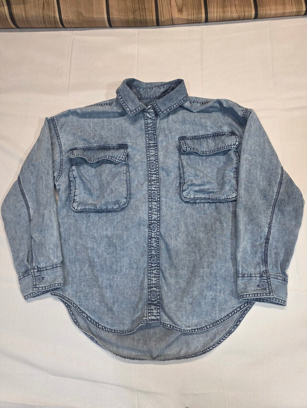 American Eagle Light Wash Denim Shirt XS